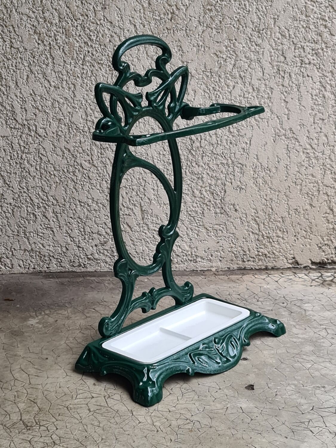 Umbrella door cast iron Art Nouveau early twentieth century