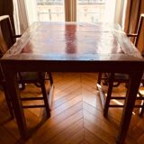 Square table