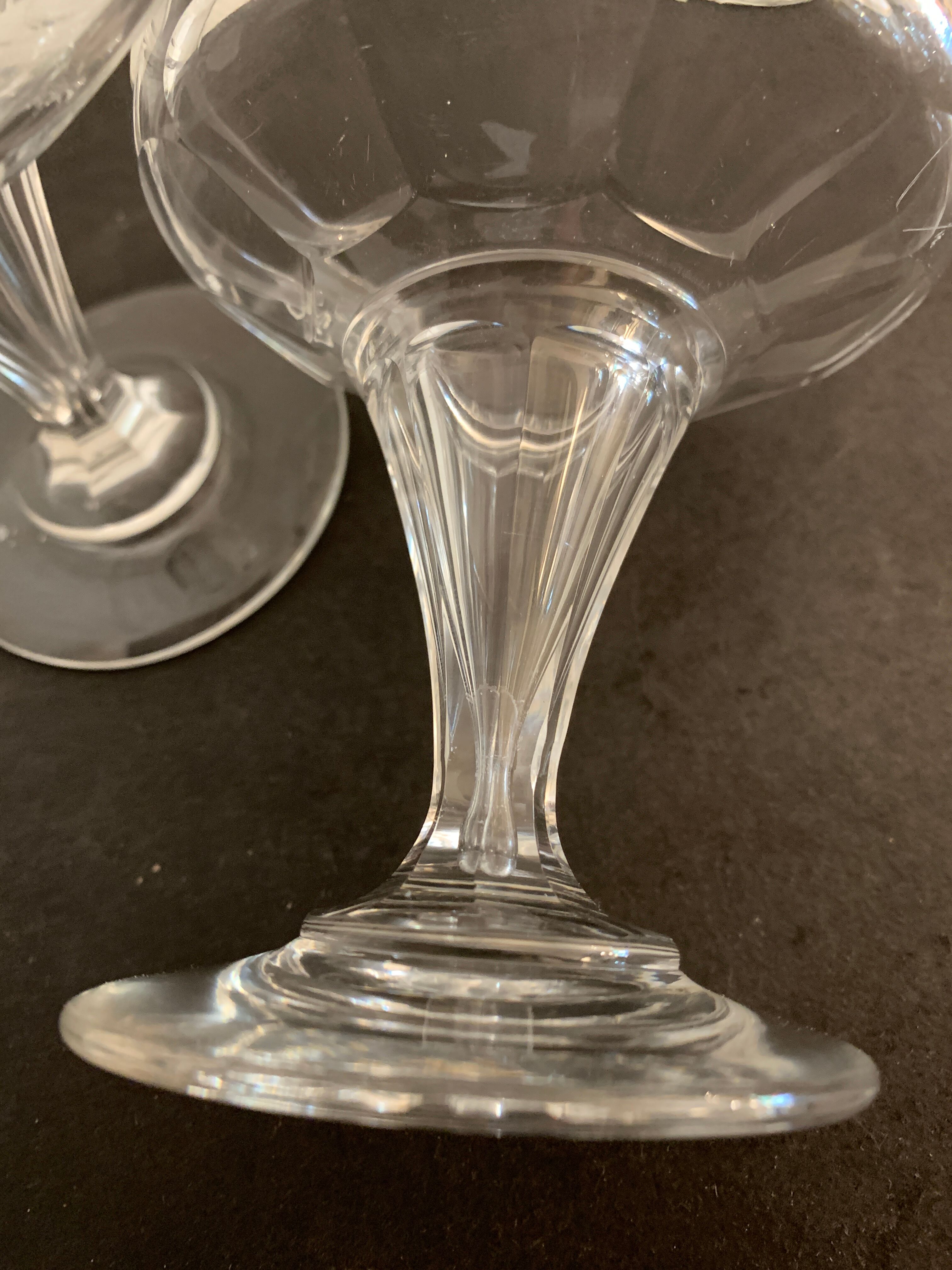 4 coupes champenoises en cristal Baccarat