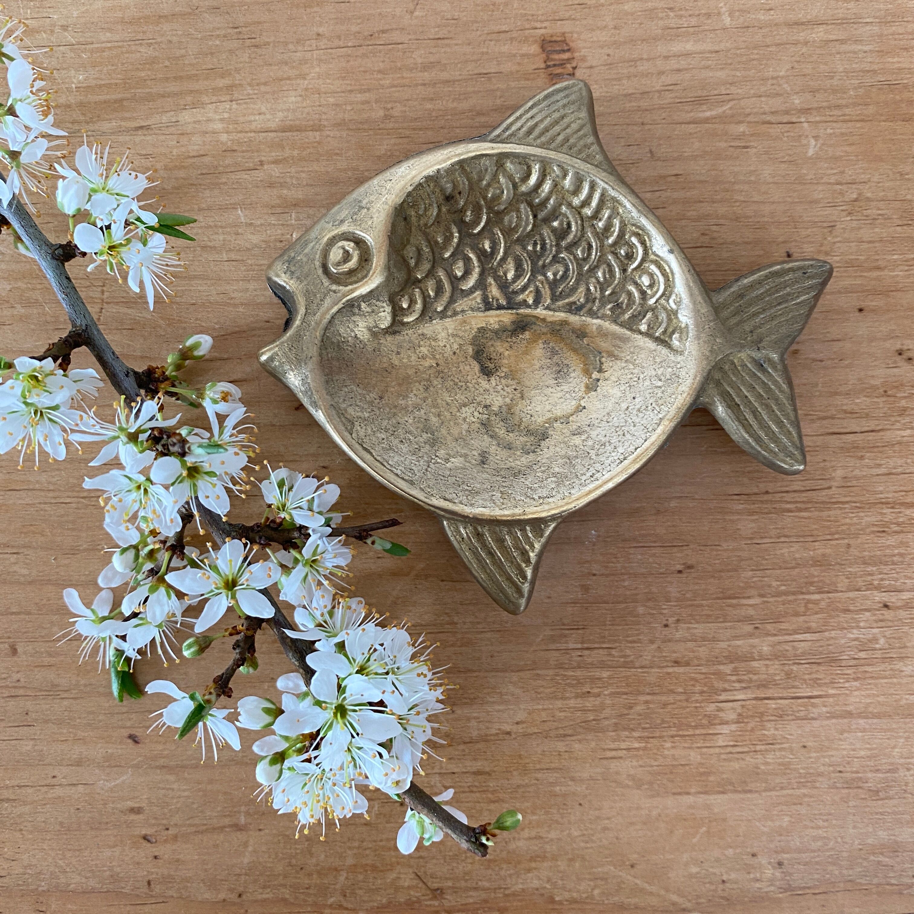 Vintage fish brass tray or ashtray