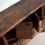 Buffet bas en orme à quatre portes et trois tiroirs – Chine, vers 1930