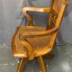 Fauteuil de bureau américain canné époque 1900