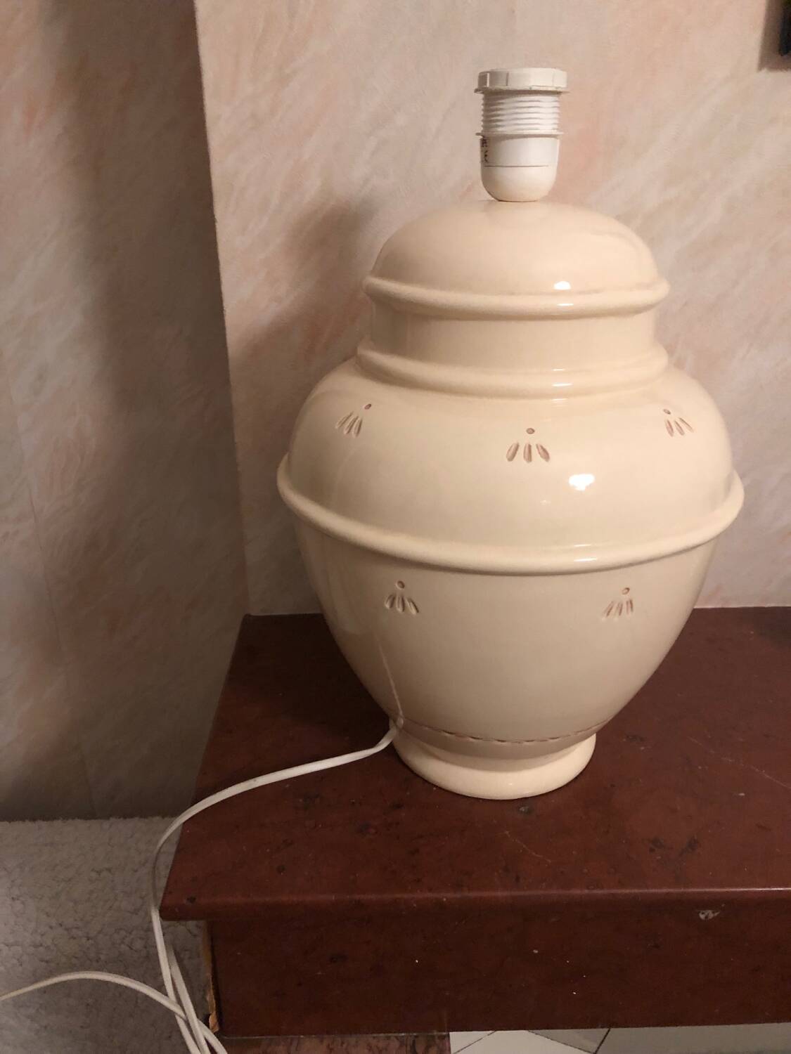 Ceramic lamp