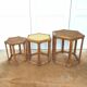 3 tables basses gigognes vintage en rotin forme hexagonale