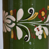 Vase à motifs fleuris vert vintage