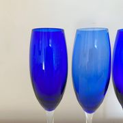 Set of 4 blue flutes
