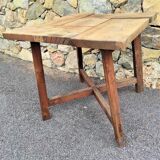 brutalist table of 73 x 73 cm with top of 4 cm thick