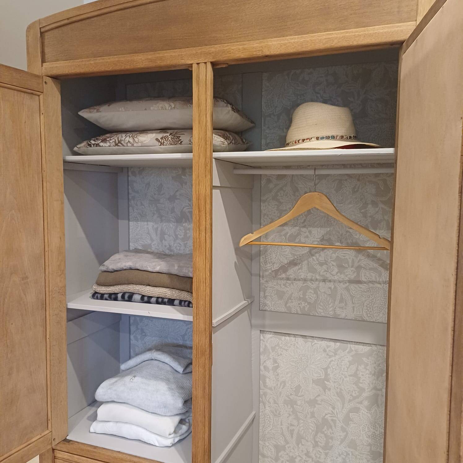 Armoire parisienne 1924