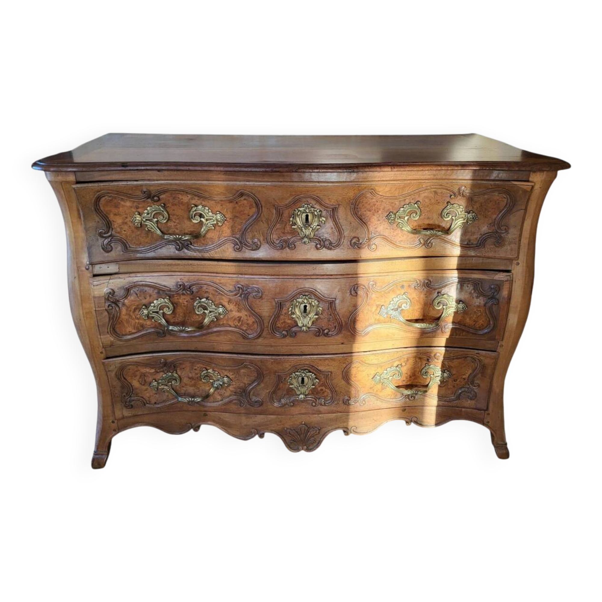 Provençal commode from the 18th century in Louis XV style made of solid walnut.