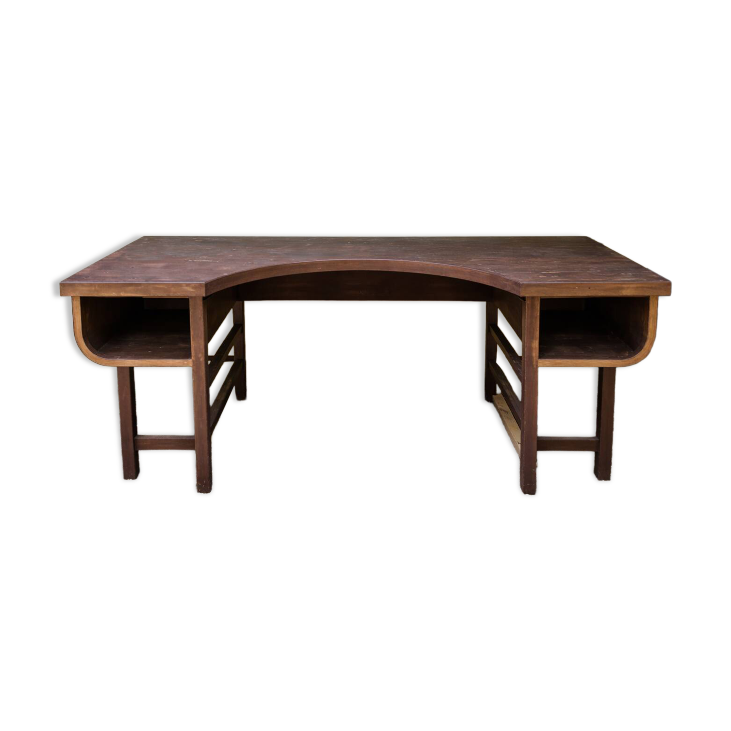 Former post office – Unique piece with industrial charm