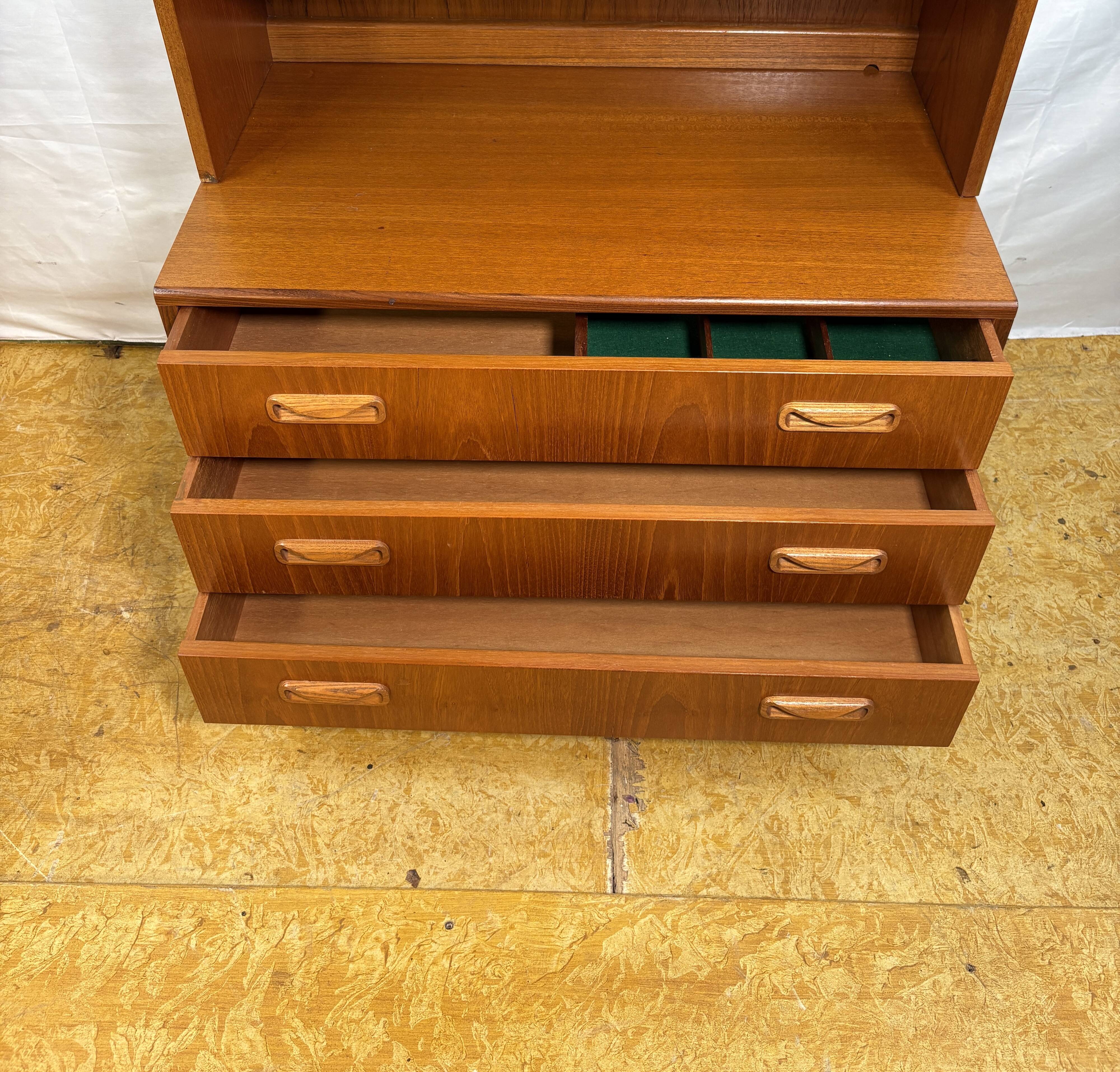 Bibliothèque haute en teck style rétro vintage milieu du siècle avec intérieur bureau par G-Plan