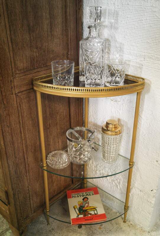 Vintage corner shelf