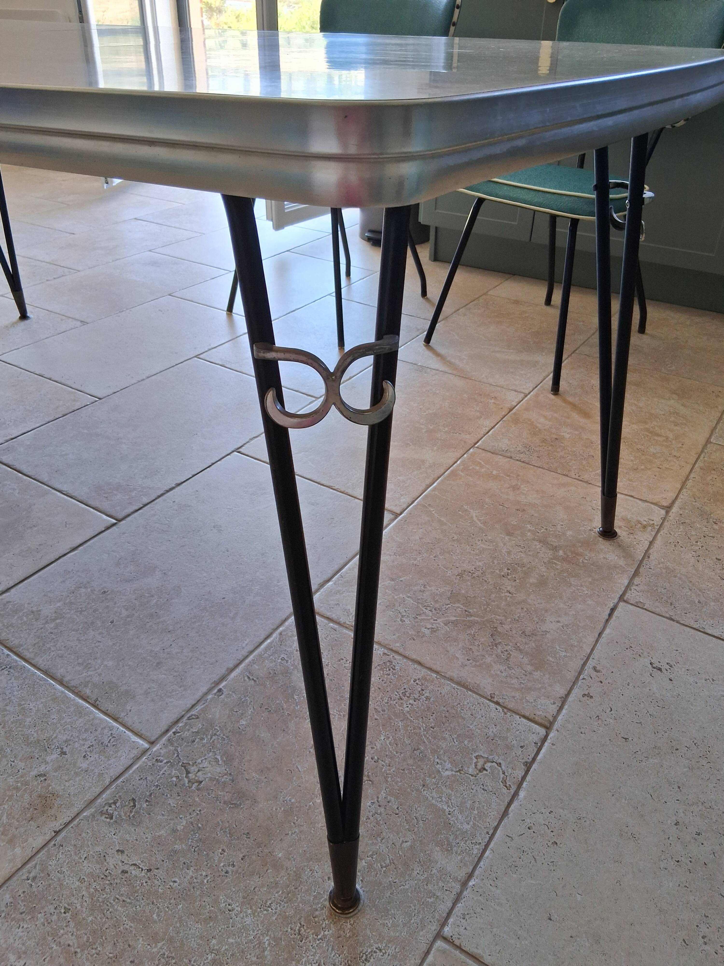 Ensemble table et 6 chaises Lloyd Manufacturing