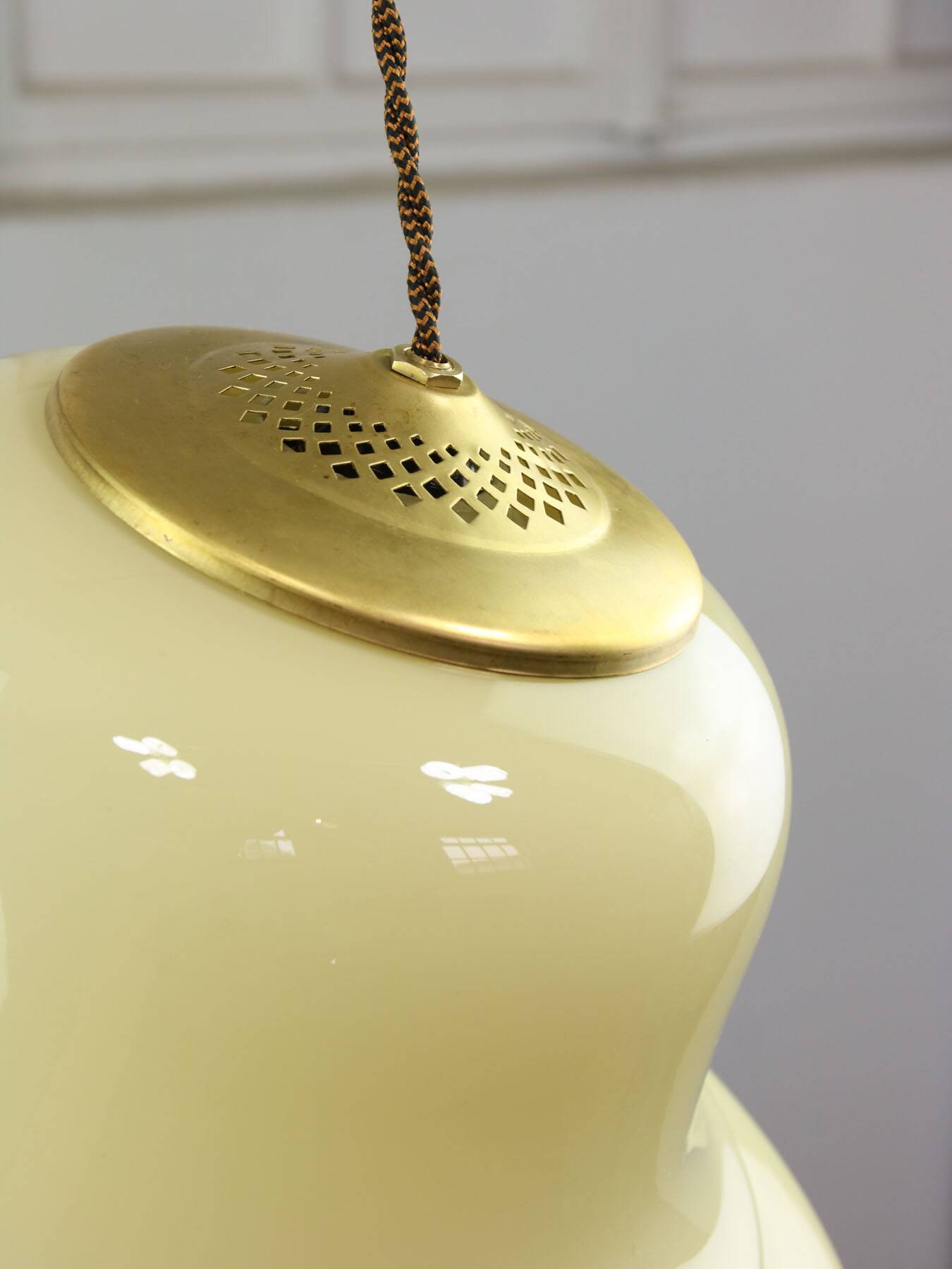 Mid-century italian yellow brass and glass pendant lamp