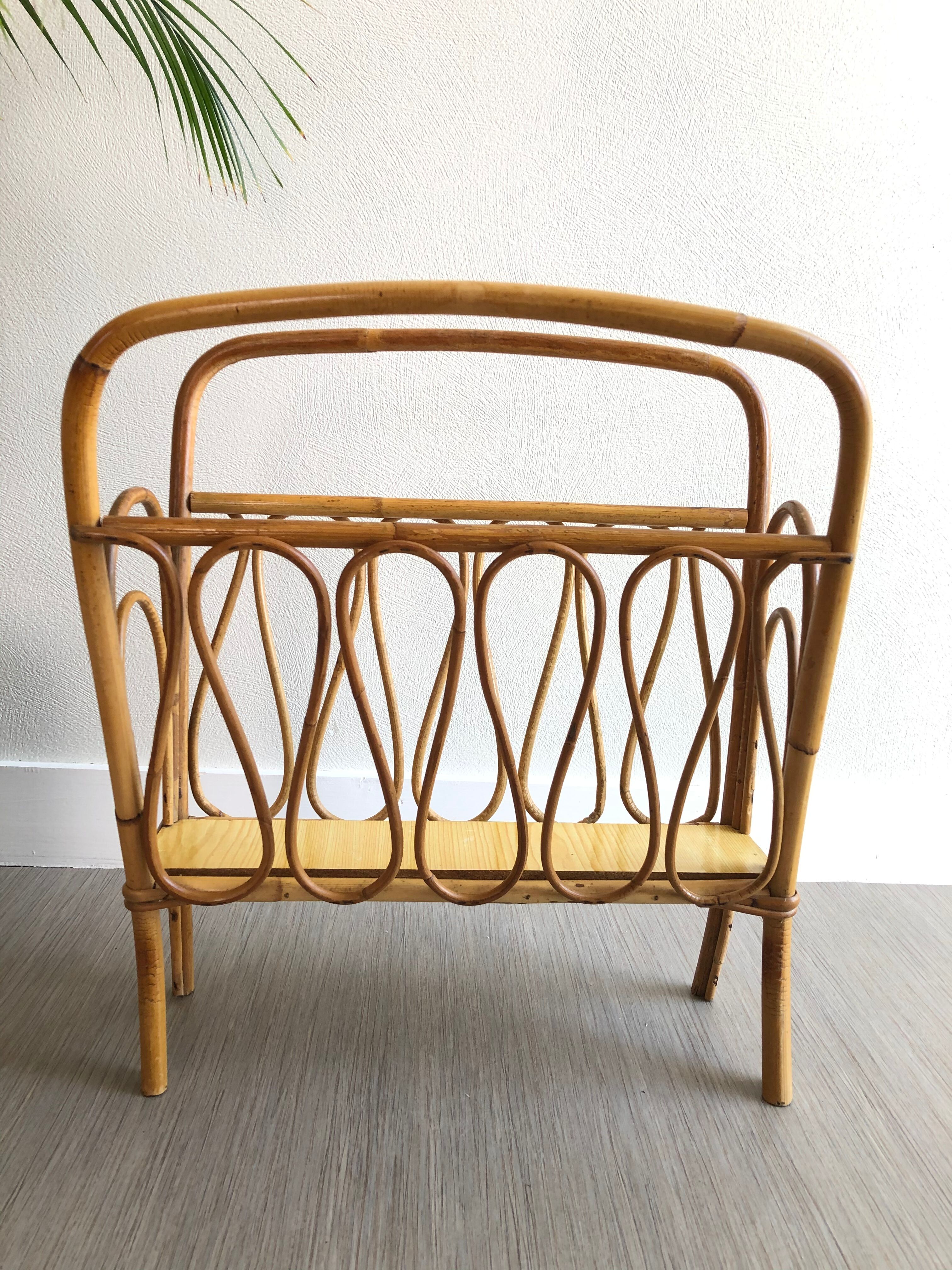 Ratin magazine holder