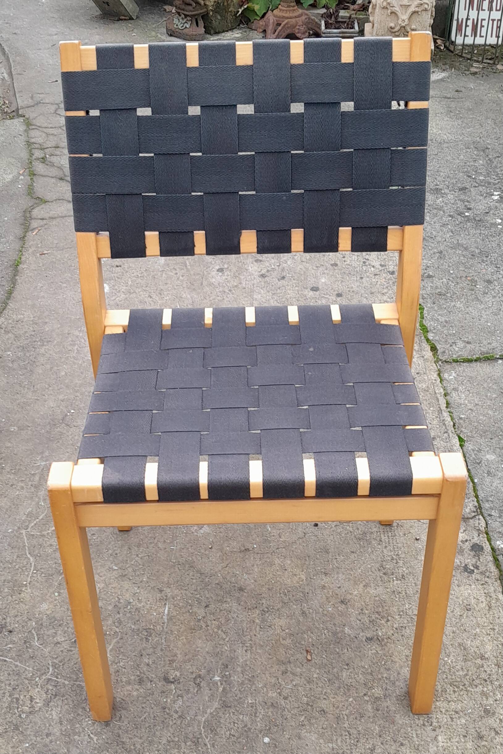 chaise alvar aalto modele 611 pour artec