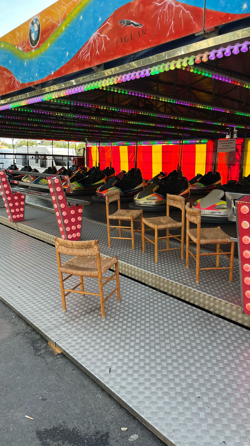 4 chaises modèle « Dordogne » édition Robert Sentou