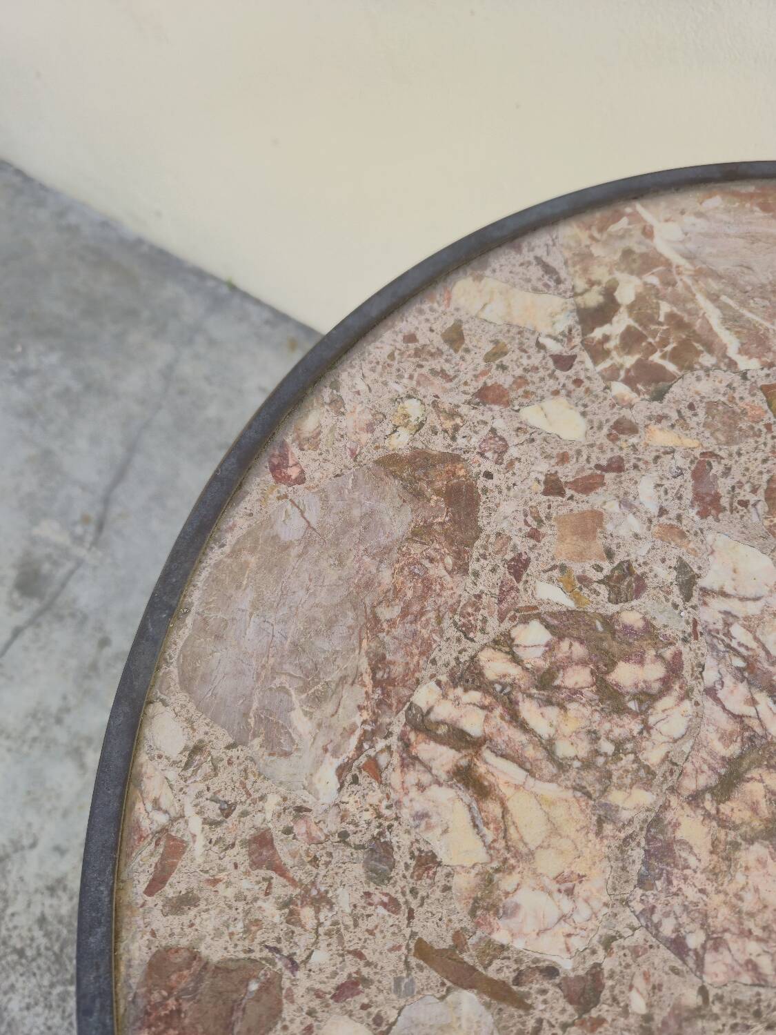 Pedestal table for restaurant bistro with lion paws and marble