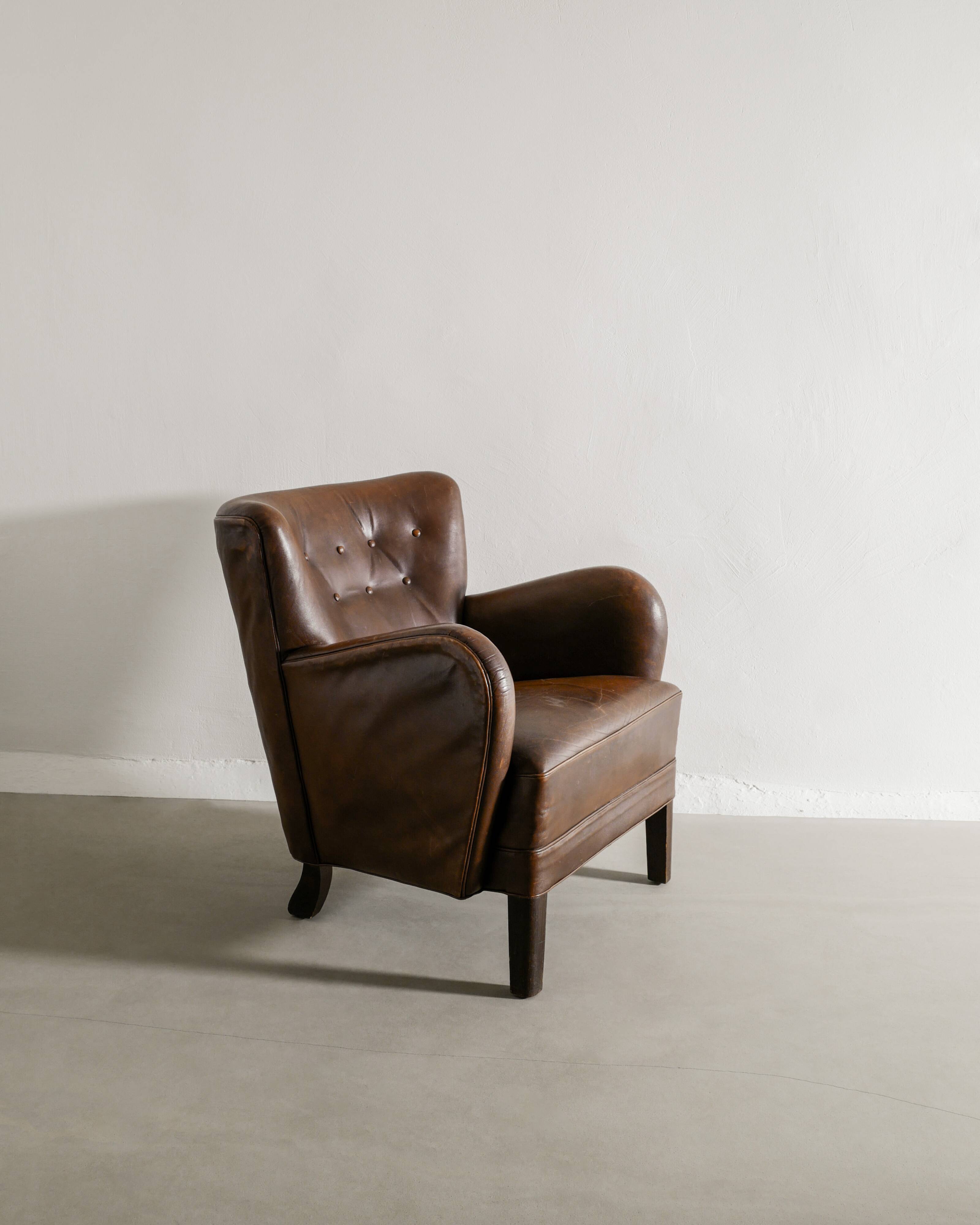 Vintage Danish "1669" Armchair in Brown Leather by Fritz Hansen, 1940s