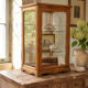 Petite vitrine ancienne