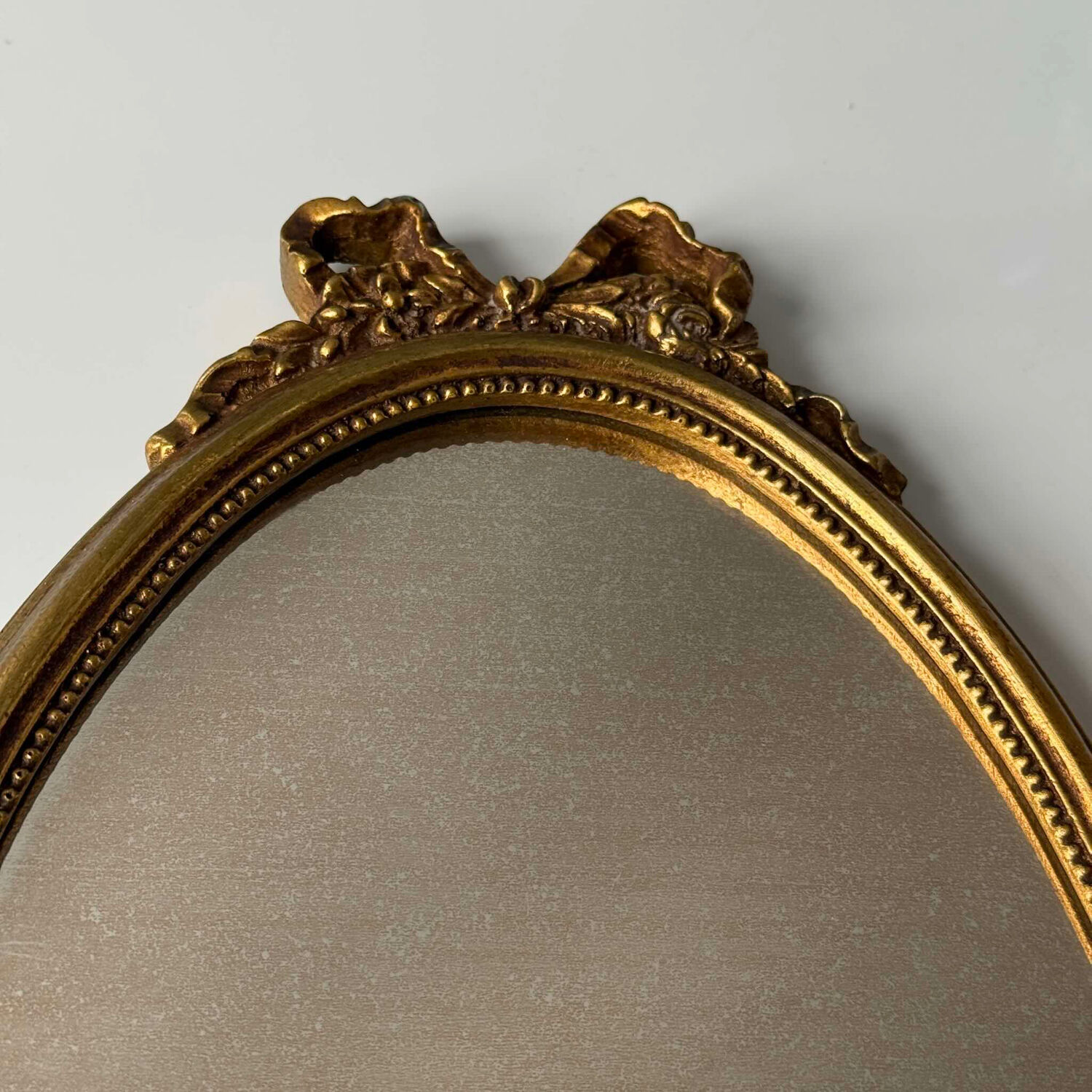 Vintage Gold Oval Mirror in Louis XVI Style – Ribbon & Roses Decor