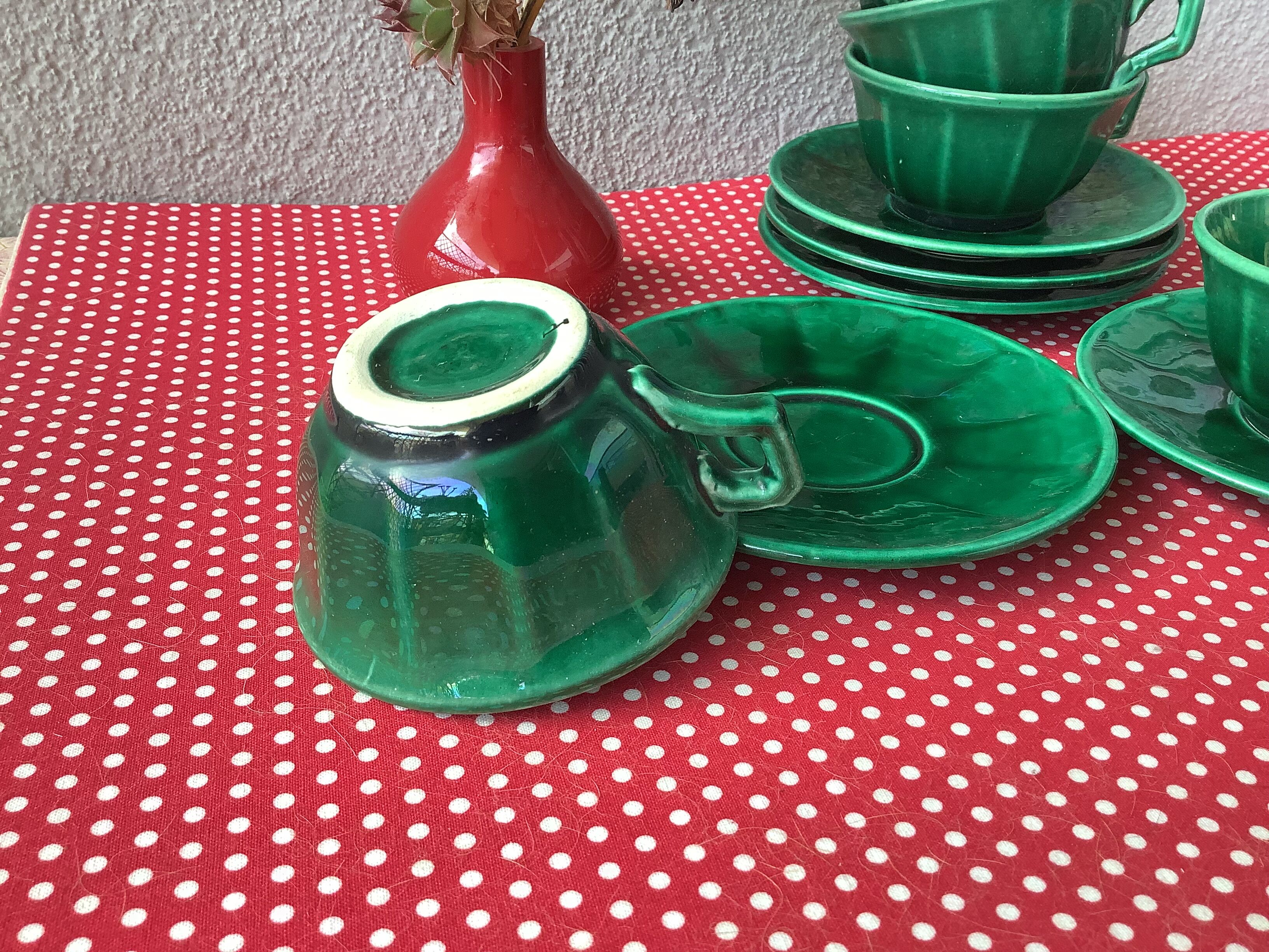 Coffee cups bistro 50' years