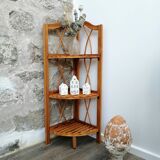 Corner shelf