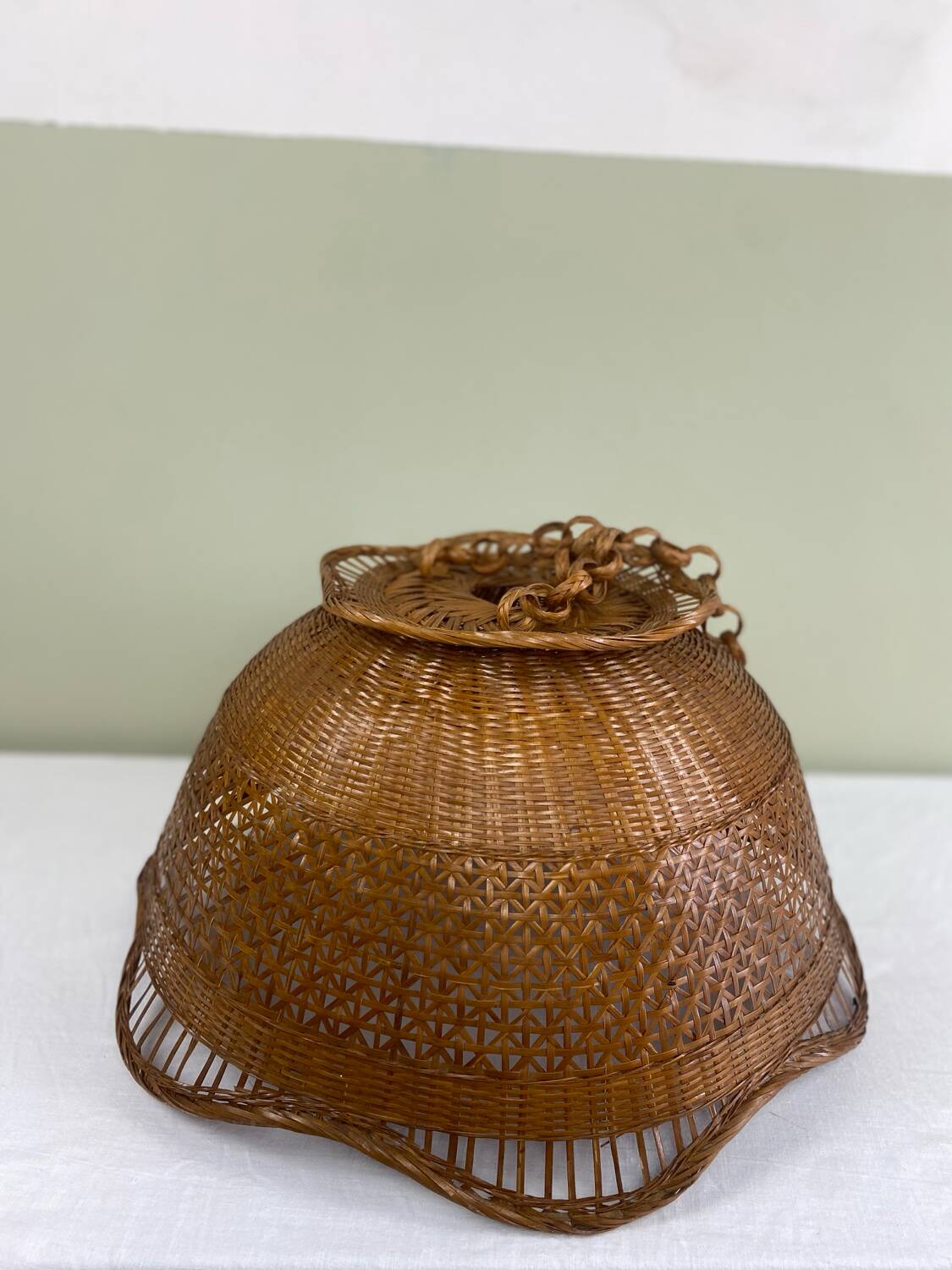 Vintage cane suspension