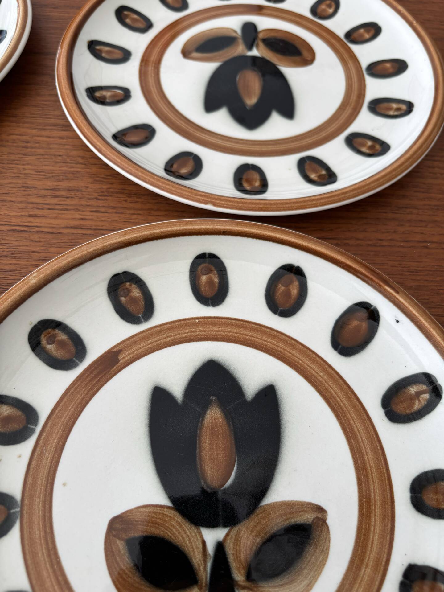 Set of 4 dessert plates Boch La Louvière model Kimono.