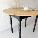 Round table