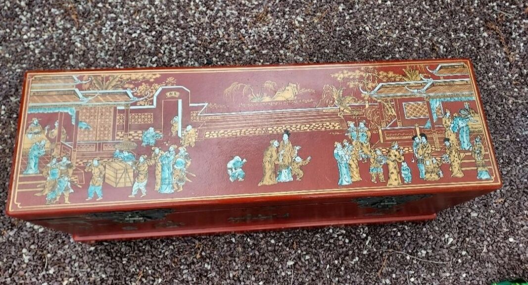 Asian trunk chest tbe