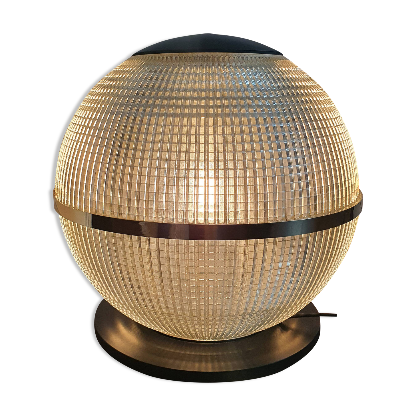 Globe Holophane en laiton sur socle