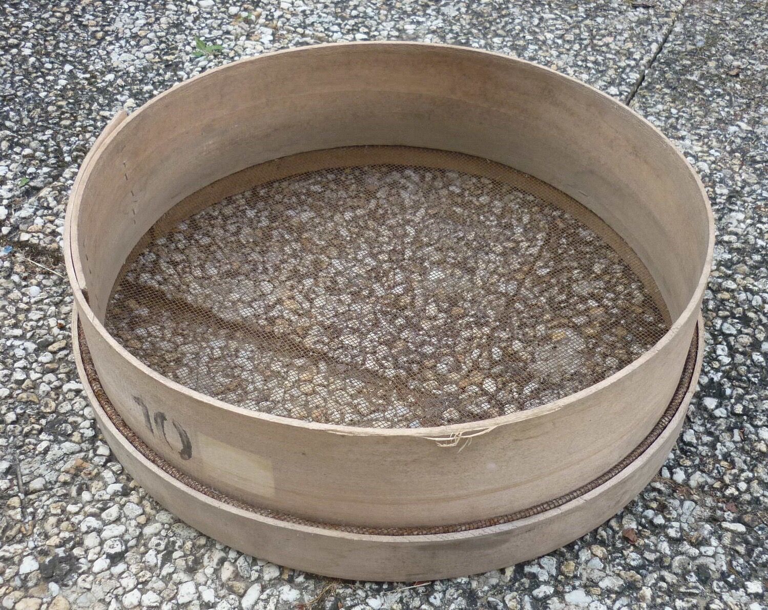 Vintage mason sieve Ø 44 cm