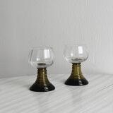 Wine glass duo