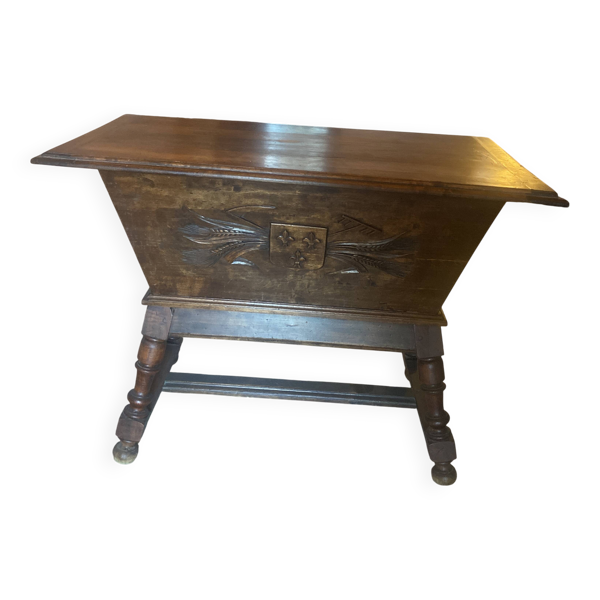 Pétrin provençal ancien en bois sculpté (Maie)