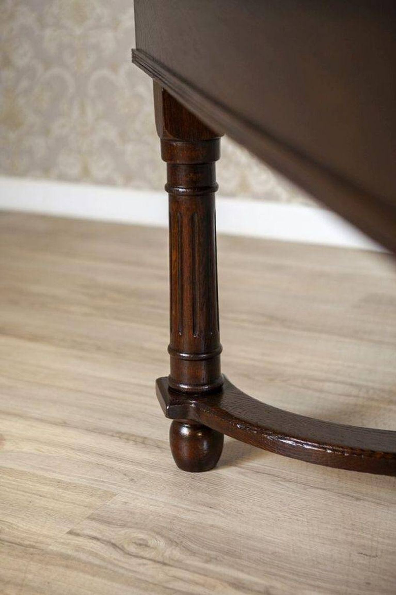 Early 20th Century Extendable Oak Dining Table, 1930s
