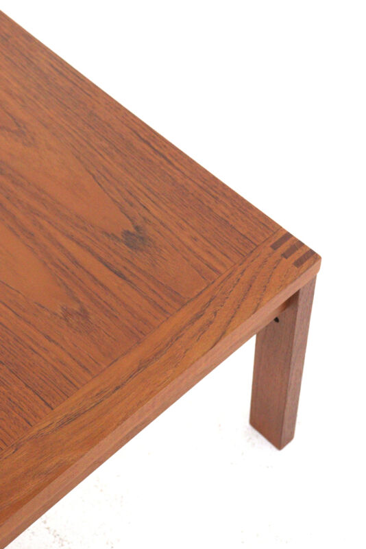 Table basse par Ole Gjerløv-Knudsen et Torben Lind pour France & Son