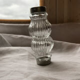 New vintage salt shaker and pepper shaker