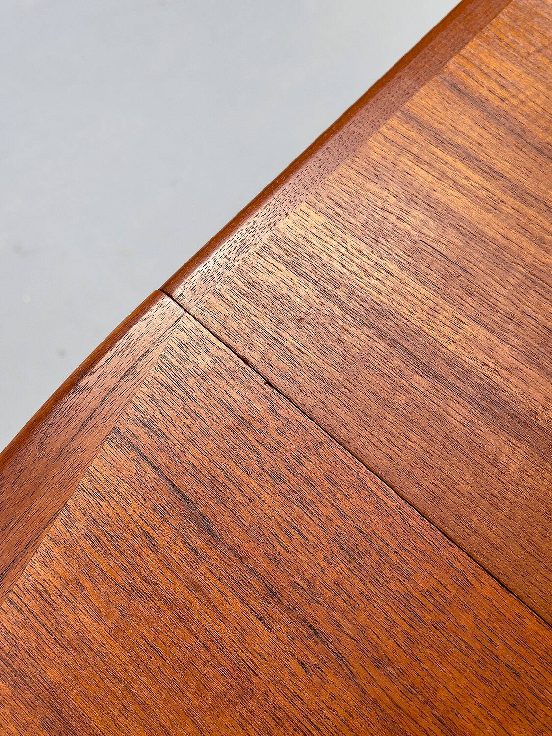 Danish Round Extendable Dining Table in Teak, 1970s