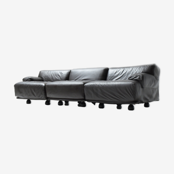 Leather modular Fiandra sofa by Vico Magistretti for Cassina - Italy