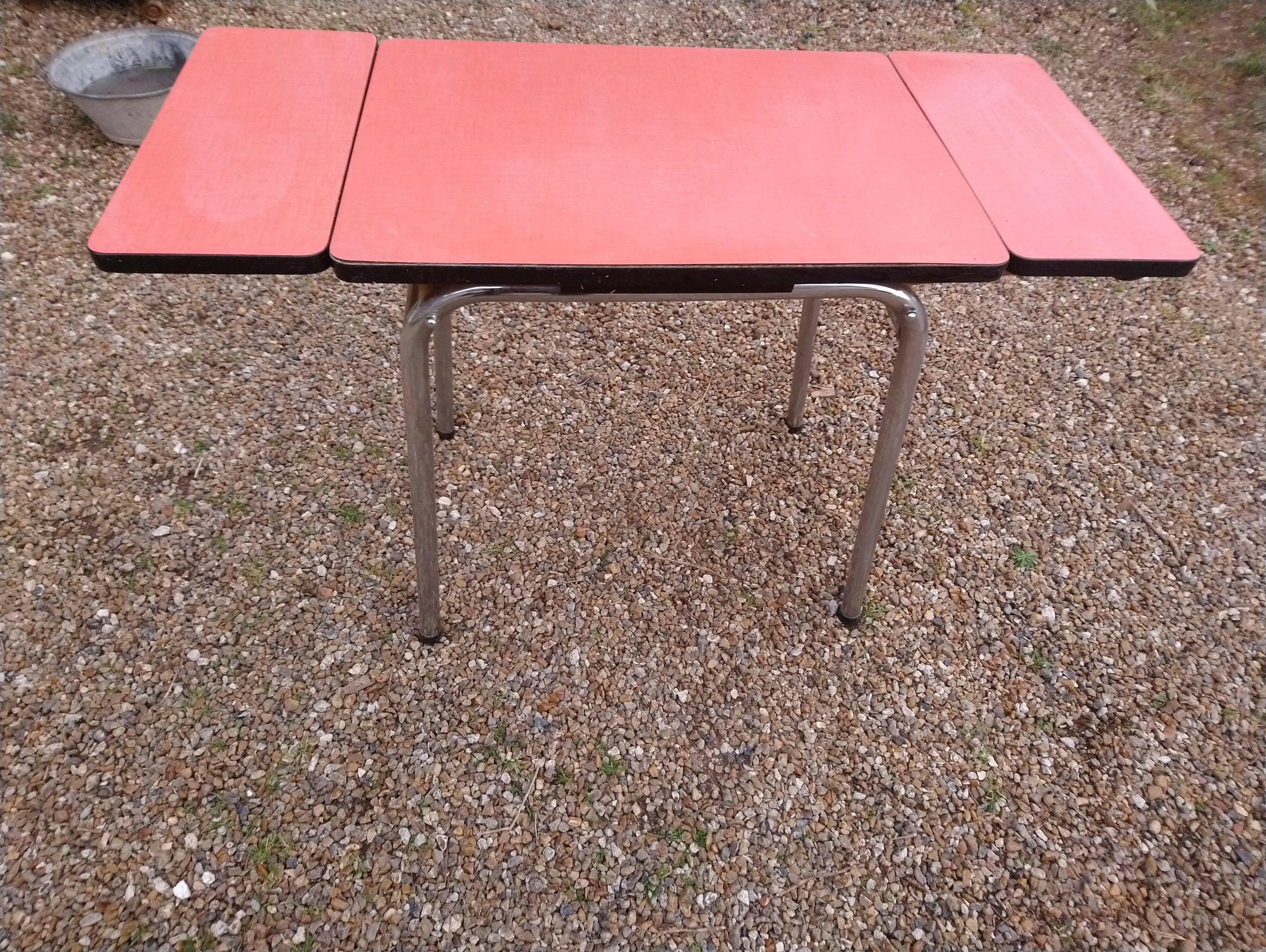 Table red Formica with extensions