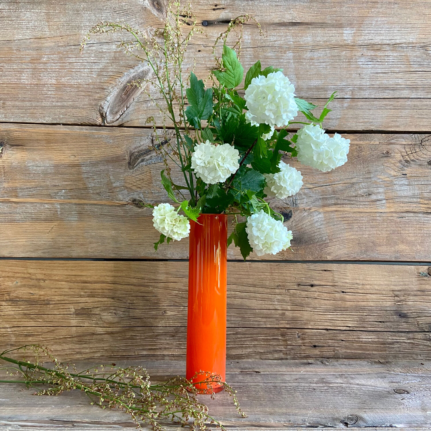 Vase tube vintage en verre orange