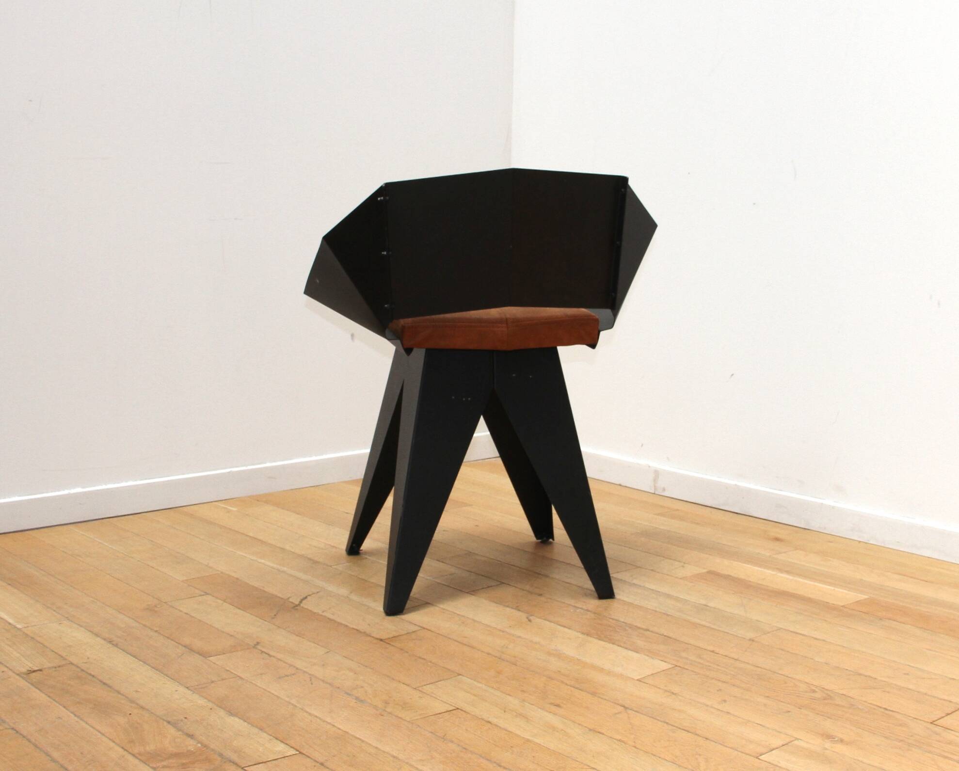 Set of 8 Knight Steel chairs, Gie El