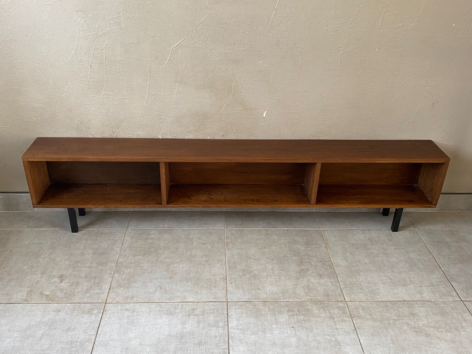 Enfilade of the 50s vintage solid wood (shallow)