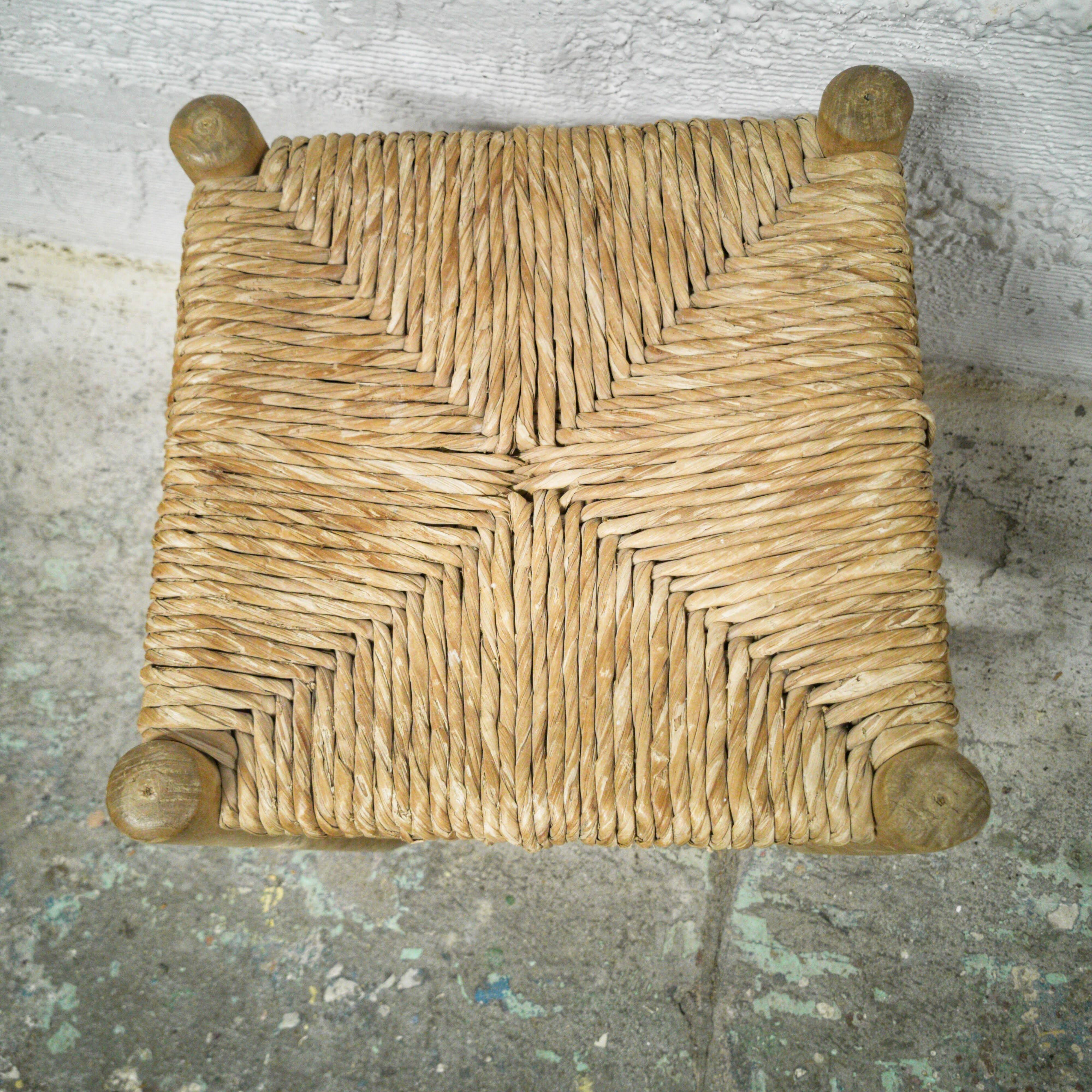 Wood & straw stool