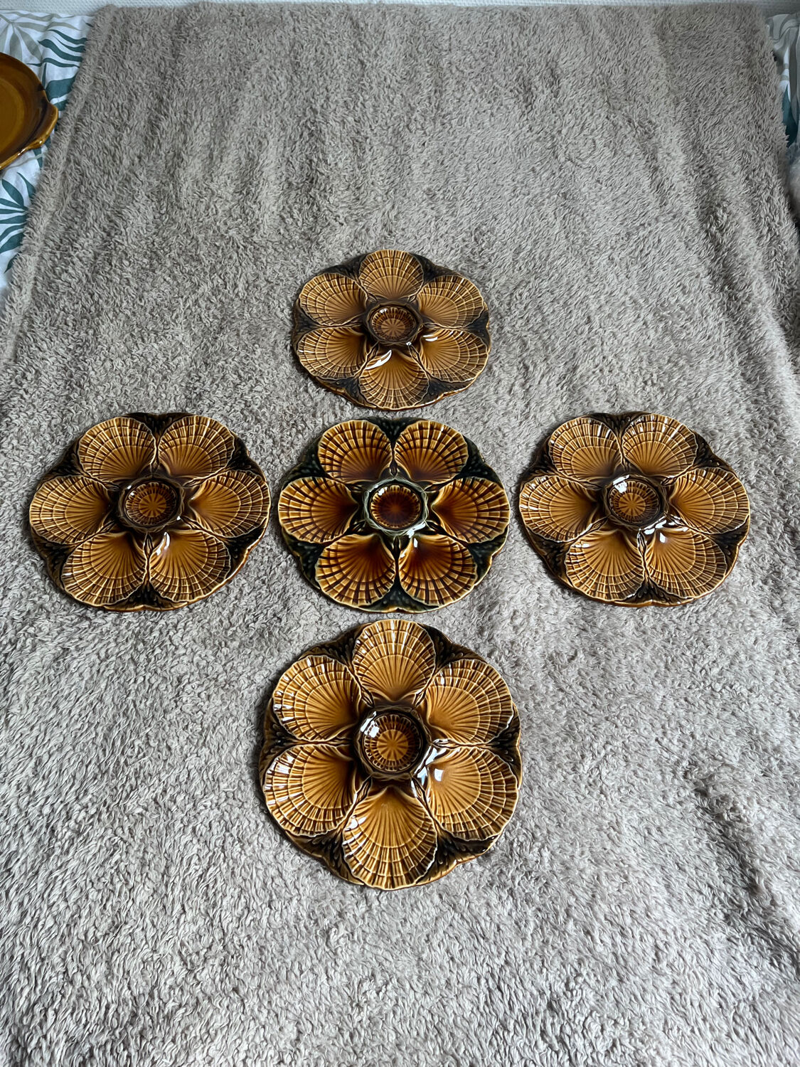 5 oyster or scallop plates Sarreguemines