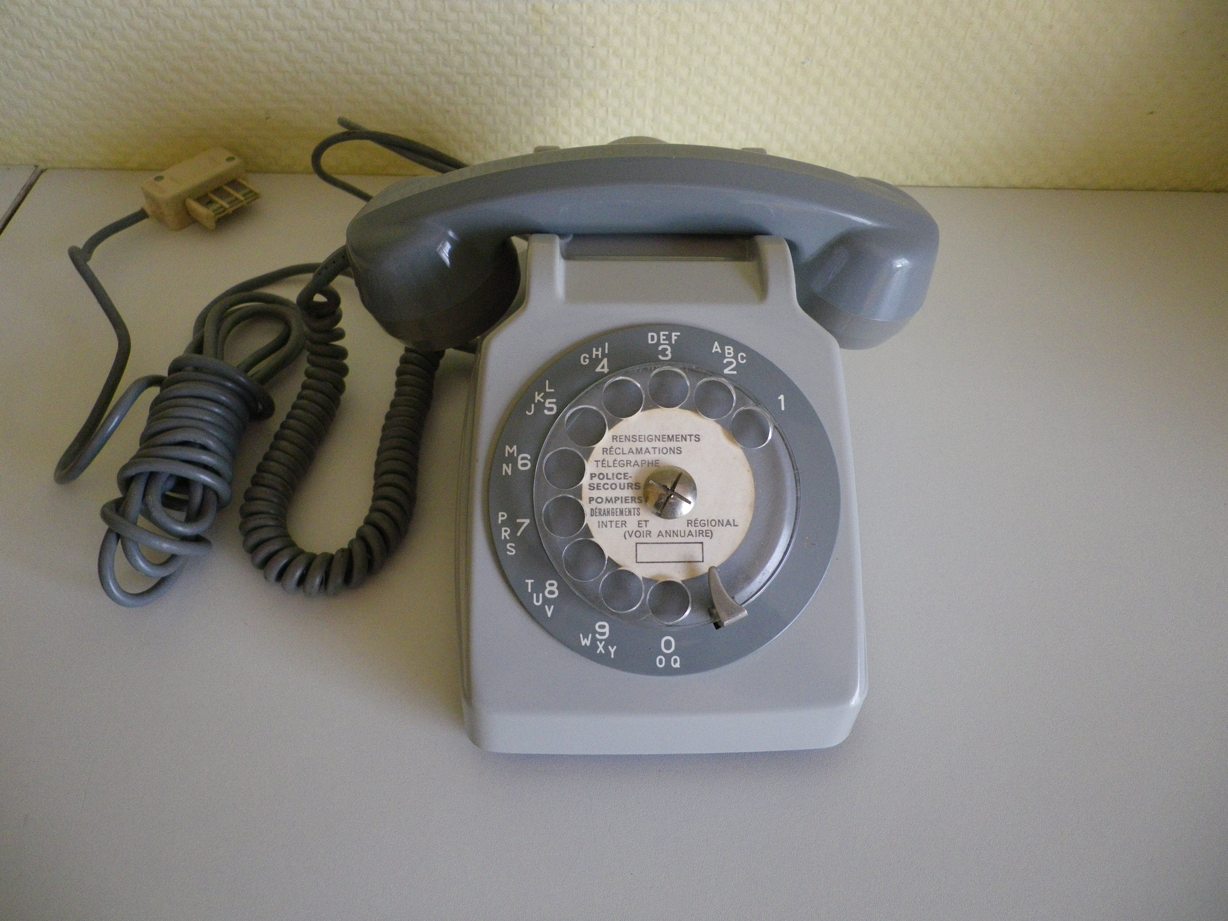 Phone S63 CTD Paris of the 70s, light gray color