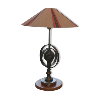 Lampe en fer forgé a décors de sphère armillaire