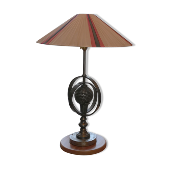 Lampe en fer forgé a décors de sphère armillaire