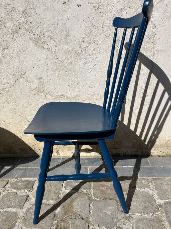 Chaise Baumann bleu